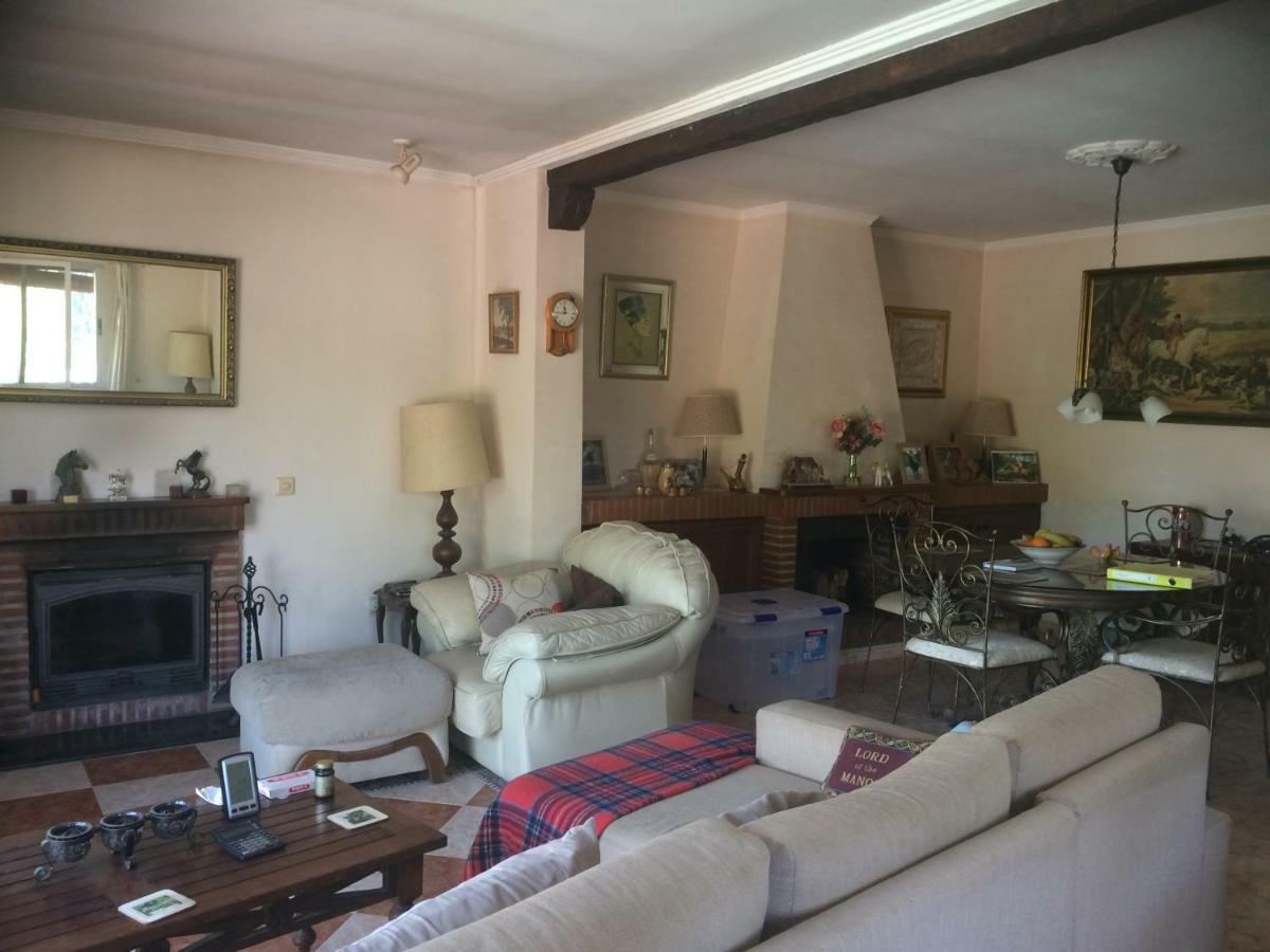 Villa De La Rosa Малага Екстериор снимка